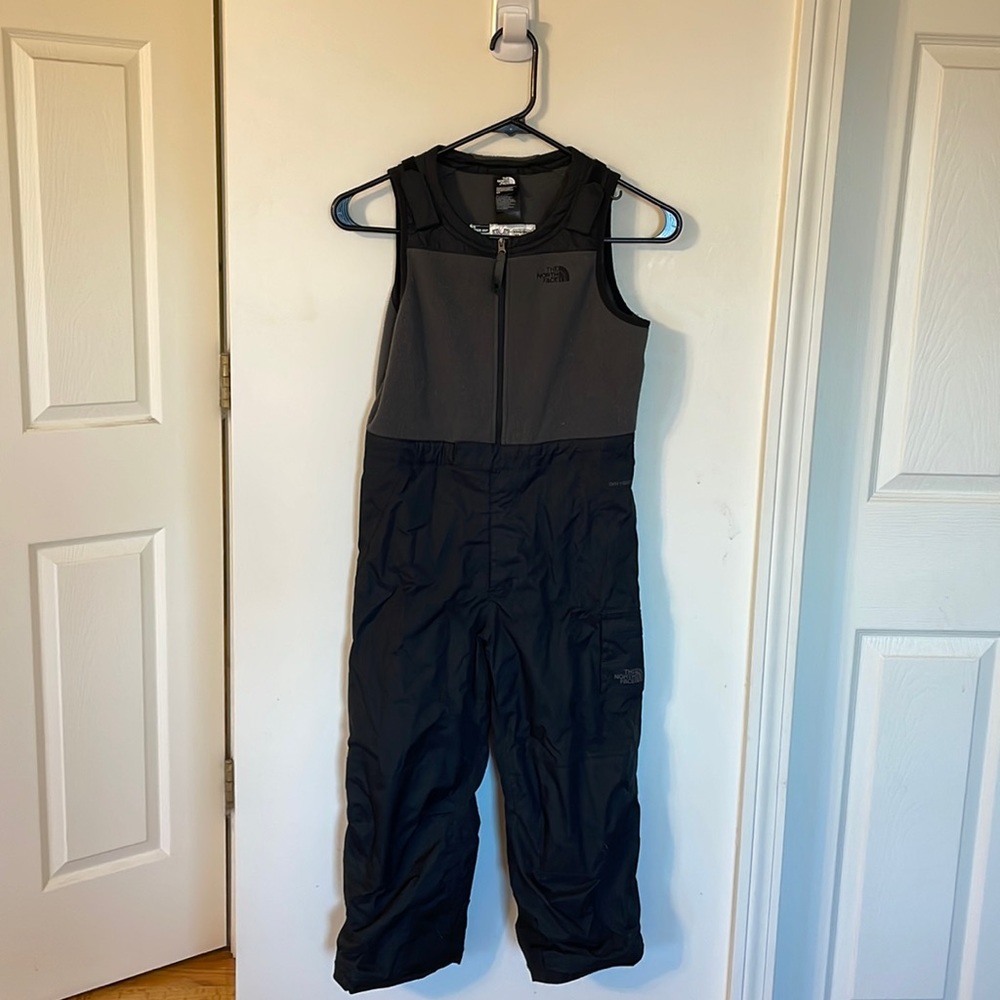 North Face Boys Ski Bib, Black, size 6